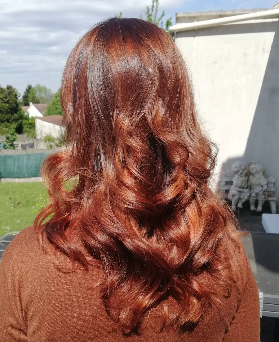 Coloration cuivrée avec wavy naturel